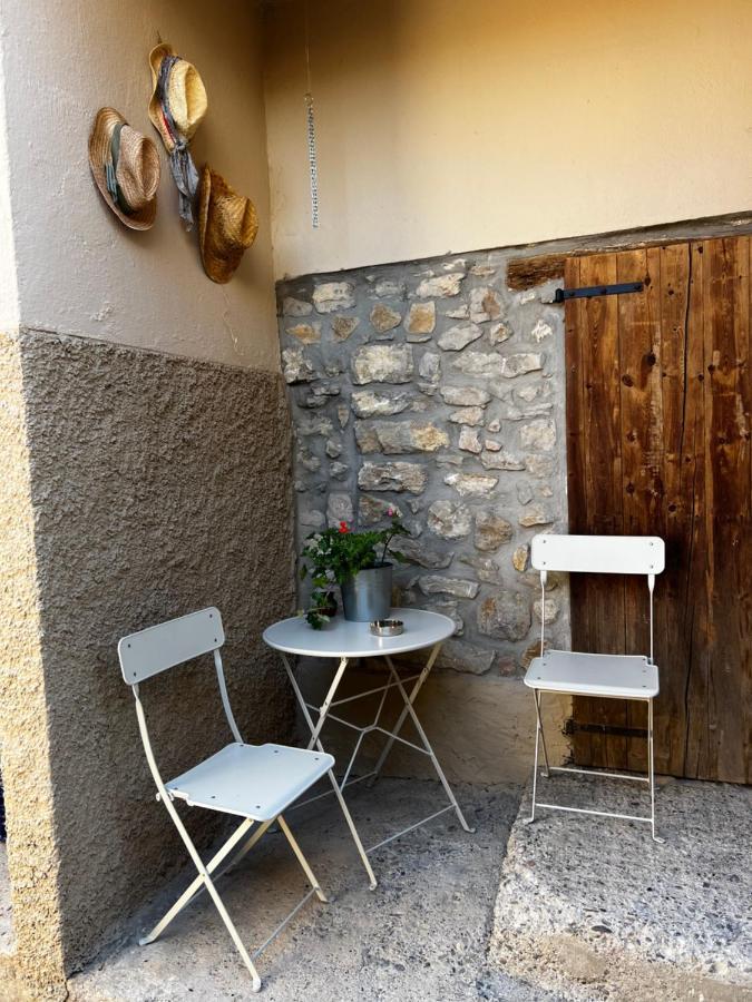Apartaments La Pertusa 2O Corca  Zewnętrze zdjęcie